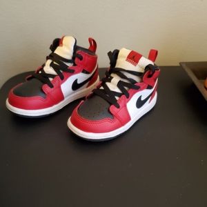 Jordan 1 "Chicago"